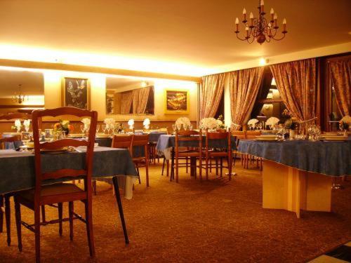 Hotel Restaurant Du Tourisme Latronquiere Exterior photo